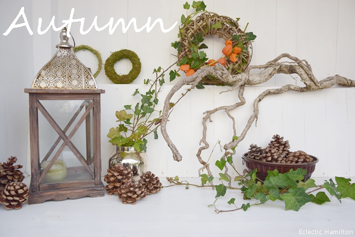 Herbstdeko für den Garten: Kranz Efeu Herbstdeko, herbstlich winterlich dekorieren im Garten, Gartenhaus, Dekoidee, Kreativ, DIY, Selbermachen