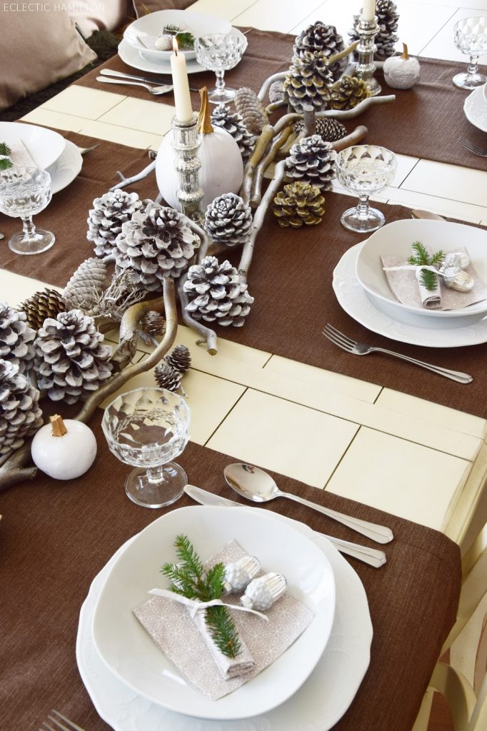 Tischdeko für Winter und Weihnachten mit Natur. Dekoidee Naturmaterialien: Kürbis Zapfen Äste, Deko Dekoration Tisch Esszimmer v