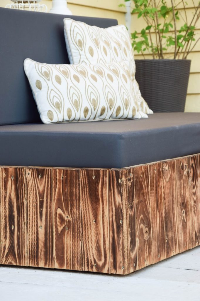 DIY aus Paletten: Lounge und Sitzmöbel für Terrasse und Garten. Sitzmöbel einfach selbstgemacht aus Europaletten