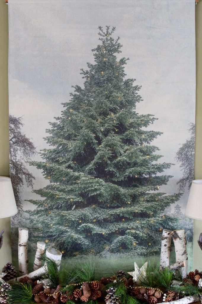 Weihnachtsbaum für die Wand: Weihnachtsdeko mal anders. Einfach und schnelle mit Lichterkette Tannenbaum auf Leinwand, Dekoidee, Deko, Weihnachtsdeko, Wohnzimmer