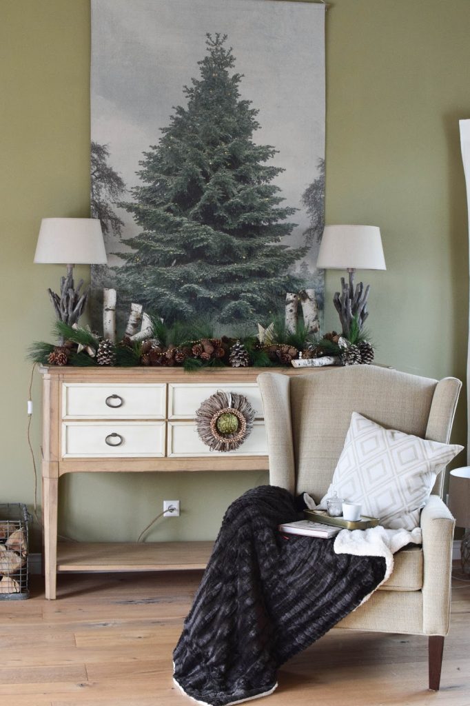 Weihnachtsbaum für die Wand: Weihnachtsdeko mal anders. Einfach und schnelle mit Lichterkette Tannenbaum auf Leinwand, Dekoidee, Deko, Weihnachtsdeko, Wohnzimmer, Sideboard, natürliche Deko