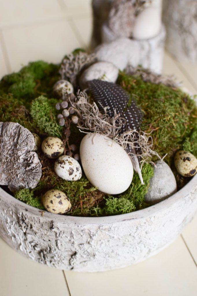 DIY Deko Schale für Frühling und Ostern mit Moos Eier Naturmaterialien Dekoidee Naturdeko selbermachen 