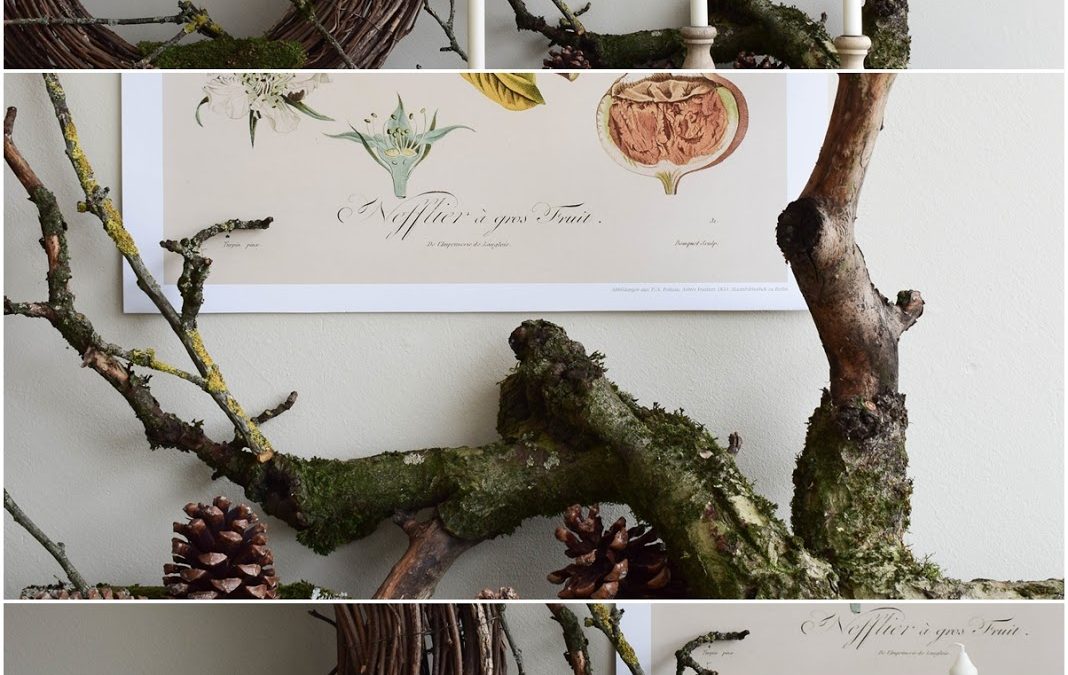 Die schönsten Kalender mit botanischen Drucken und ein falbelhafter Mooskranz mit Zweigen