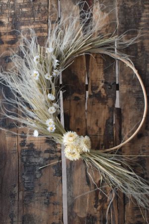 Loop Kranz binden mit Trockenblumen: Online Workshop inkl. Material Kränze selber machen aus getrockneten Blumen. Trockenblumenkranz, Kränze selbermachen Anleitung Loopkranz DIY Selberbinden selbermachen