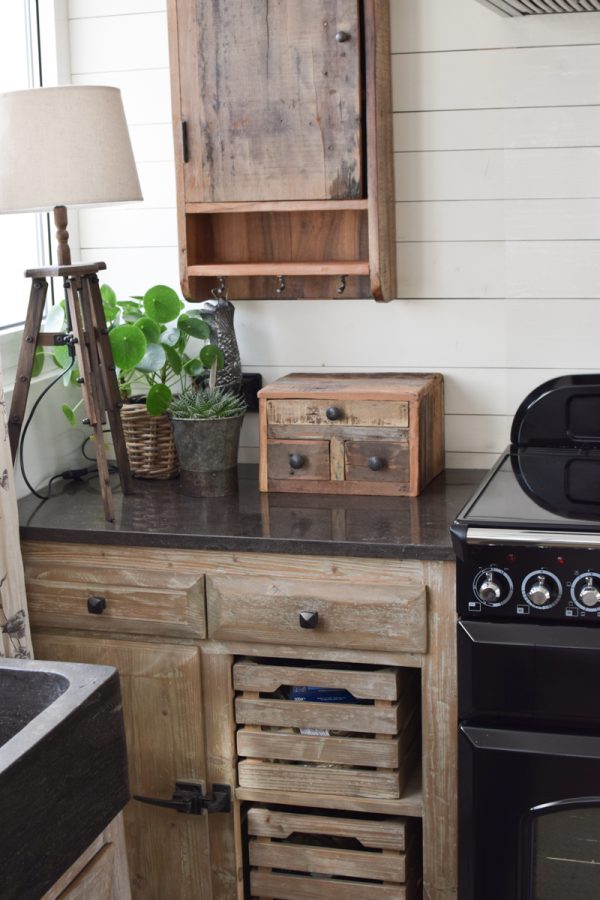 Holz-Schubkästchen für Küche und deinen Schreibtisch. Deko für die Landhausküche jetzt im Mrs Greenery Shop bestellen kaufen