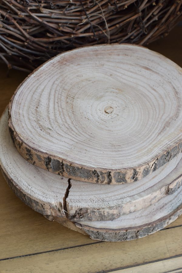 Holzscheibe Baumscheibe Dekoscheibe Holz mit Baumrinde Naturdeko im Mrs Greenery Shop bestellen kaufen