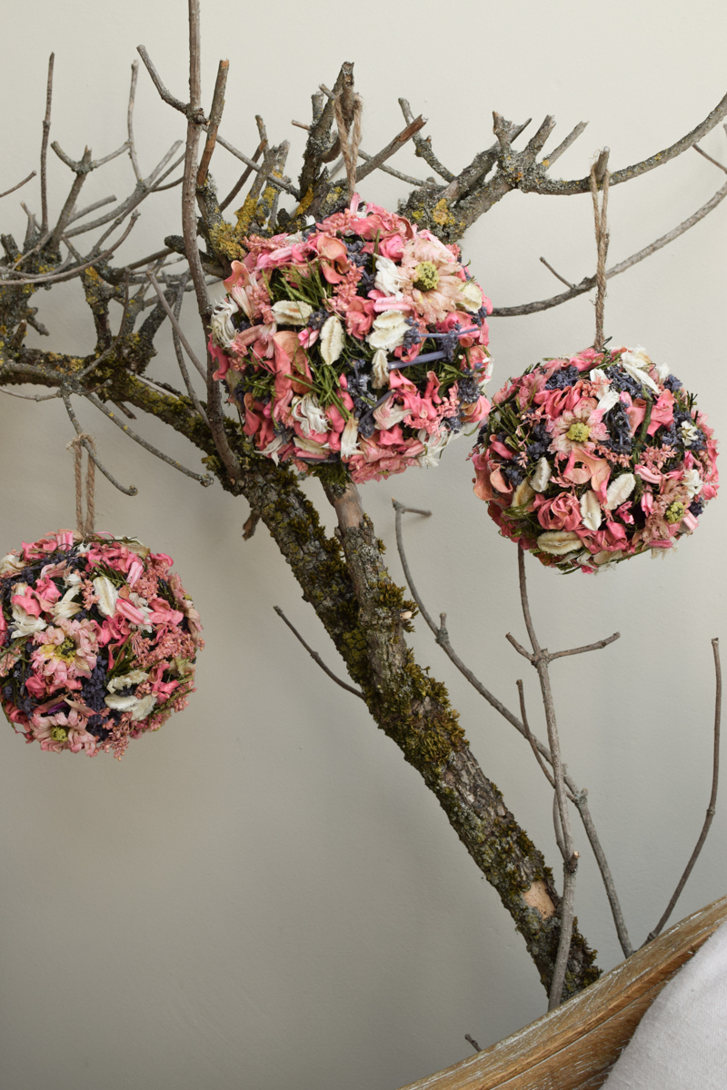 Trockenblumen-Kugel pink