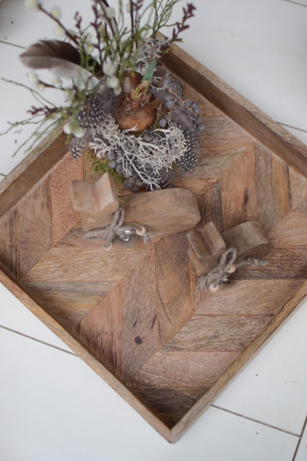 Tablett aus Holz. Holztablett quadratisch Dekotablett für dein Tischdeko. Dekotipp Dekoidee im Mrs Greenery Shop bestellen kaufen