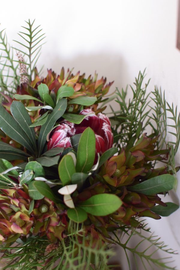 Blumenstrauss Strauß Protea Leucadendron exotisch fertig gebunden im Mrs Greenery Shop bestellen