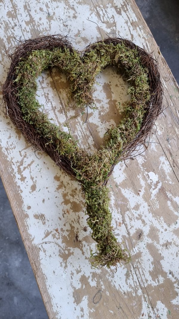 Herz aus Moos Moosherz Naturherz handgefertigt im mrs greenery shop bestellen kaufen