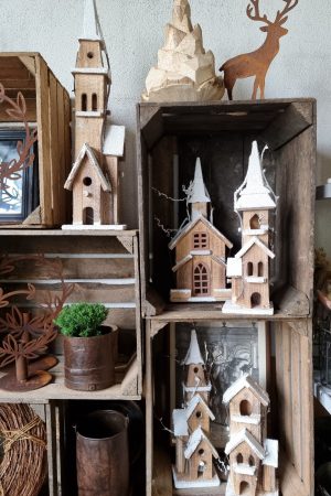 Weihnachtshaus mit LED Batterien Weihnachtkapelle Weihnachtsdeko Winterdeko Holzhaus Deko im Mrs Greenery Shop bestellen kaufen
