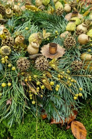 DIY Kreativ-Set Adventskranz Kranz Kränze selberbinden Advent Sparkling funkelnd grüner Adventskranz Trockenblumen grün Wintergrün im Mrs Greenery Shop bestellen Greenery Adventskränze bio selber binden oder stecken