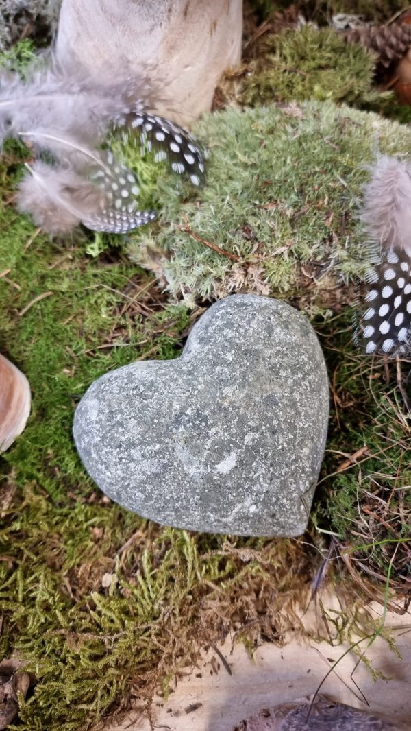 Steinherz Herz aus Stein Deko Dekoidee kreativsein im Mrs Greenery Shop bestellen kaufen