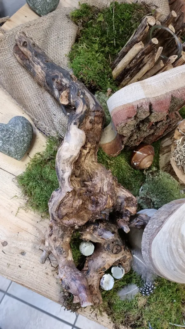 Deko-Holz rustikal