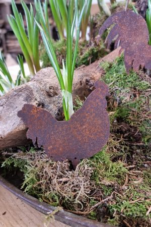 Metallstecker Gockel Hahn Henne Roststecker Rostdeko Osterdeko Frühlingsdeko Dekoidee im Mrs Greenery Shop bestellen kaufen