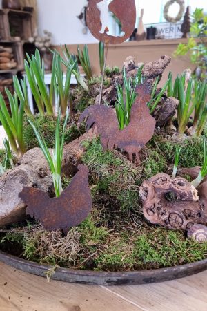 Metallstecker Gockel Hahn Henne Roststecker Rostdeko Osterdeko Frühlingsdeko Dekoidee im Mrs Greenery Shop bestellen kaufen
