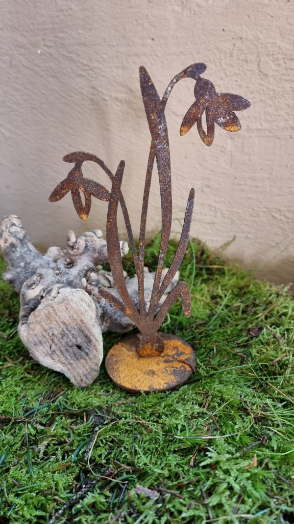 Rostdeko Osterdeko Frühlingsdeko Tischdeko Frühlingsblüher Metalldeko Dekoidee im Mrs Greenery Shop bestellen kaufen