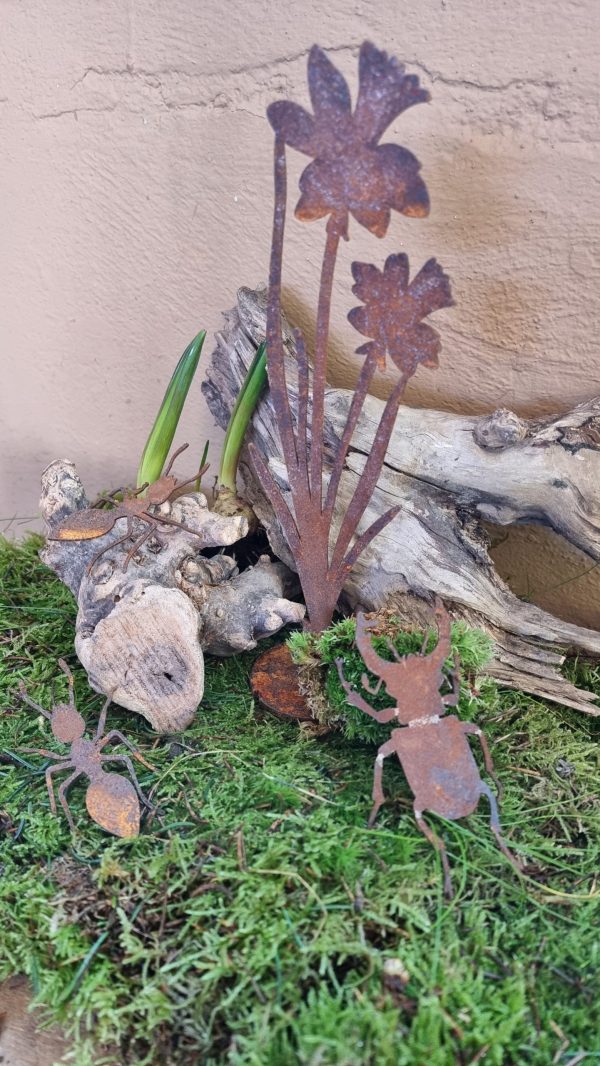 Rostdeko Osterdeko Frühlingsdeko Tischdeko Frühlingsblüher Ameise Käfer Insekten Metalldeko Dekoidee im Mrs Greenery Shop bestellen kaufen