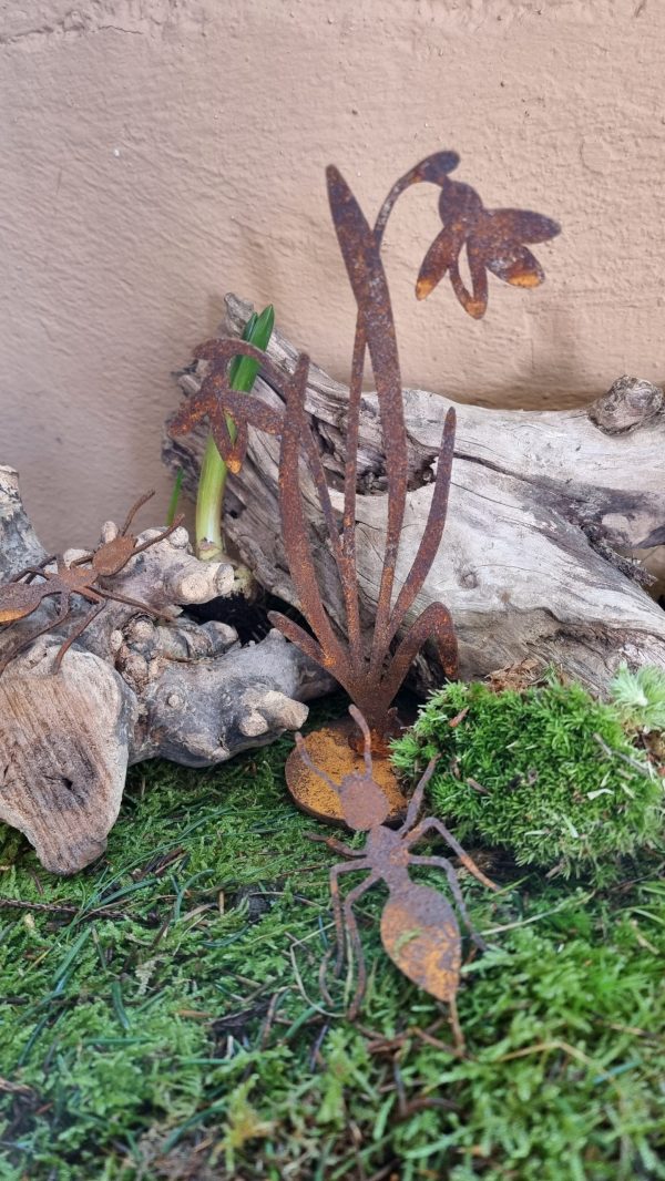 Rostdeko Osterdeko Frühlingsdeko Tischdeko Frühlingsblüher Ameise Käfer Insekten Metalldeko Dekoidee im Mrs Greenery Shop bestellen kaufen