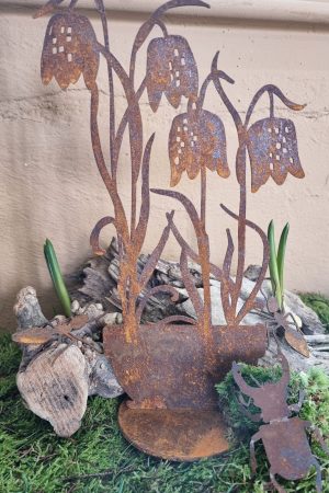 Rostdeko Osterdeko Frühlingsdeko Tischdeko Frühlingsblüher Metalldeko Dekoidee im Mrs Greenery Shop bestellen kaufen