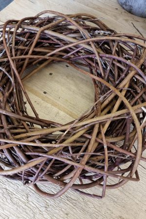 Fertig gebunden frühlingskranz sommerkranz herbstkranz fertigkranz kranz kränze grün atelierkranz im mrs greenery shop bestellen kaufen trockenblumen weidenkranz weide