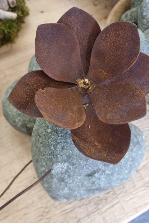 rostblume blume metallblume rostig metalldeko blüte rostblüte dekoblüte metall rost im mrs greenery shop bestellen kaufen