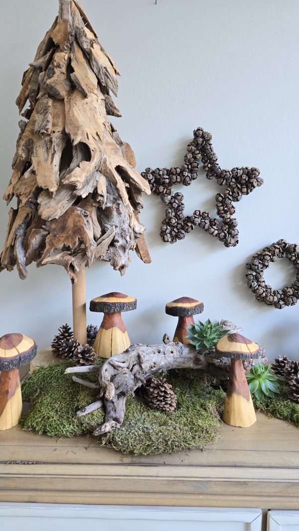 Herbstdeko Naturdeko Herbst Deko Zapfen Pilze Holzpilze handarbeit Holz Holzdeko Kranz Zapfen Beeren Stern im Mrs Greenery Shop bestellen kaufen