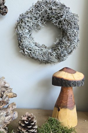 Kranz Kränze Winterkranz flechten zapfen pfefferbeeren im Mrs Greenery Shop bestellen kaufen