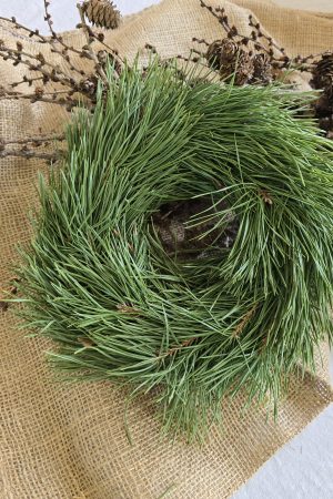 Kranz Kränze fertig gebunden Kiefer Tannengrün Tannenkranz Weihnachtsdeko Naturdeko im Mrs Greenery Shop bestellen kaufen