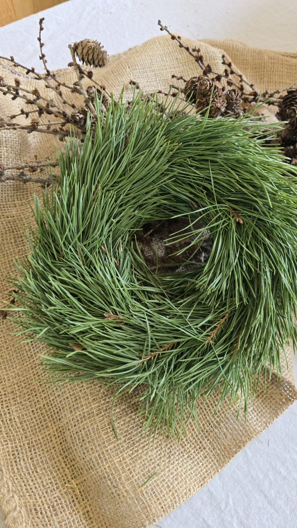 Kranz Kränze fertig gebunden Kiefer Tannengrün Tannenkranz Weihnachtsdeko Naturdeko im Mrs Greenery Shop bestellen kaufen