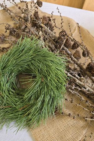 Kranz Kränze fertig gebunden Kiefer Tannengrün Tannenkranz Weihnachtsdeko Naturdeko im Mrs Greenery Shop bestellen kaufen
