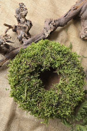 Mooskranz frisch gebunden Kranz Kränze Moos im Mrs Greenery Shop bestellen kaufen