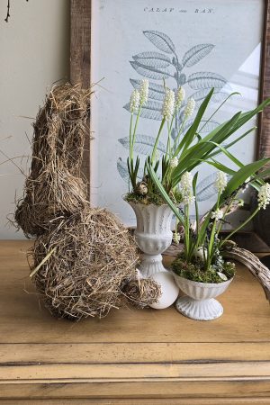 Hase grashase heuhase gras heu Osterhase naturhase dekohase osterdeko deko natur dekoidee holzdeko naturdeko im Mrs Greenery Shop bestellen kaufen