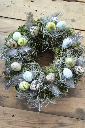 Osterkranz Ostern Mooskranz Kranz Kränze fertig gebunden Eierkranz Dekokranz Moosdeko im Mrs Greenery Shop bestellen kaufen