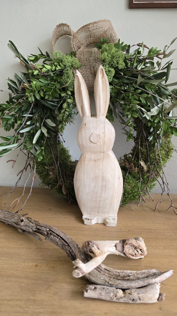 Hase Holzhase Osterhase Vollholz Pappel Pappelholz Pappelhase naturhase dekohase handarbeit osterdeko deko natur dekoidee holzdeko naturdeko im Mrs Greenery Shop bestellen kaufen
