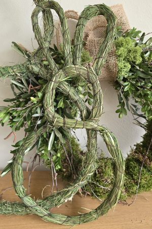 Hase Heuhase Osterhase naturhase dekohase handarbeit osterdeko deko natur dekoidee holzdeko naturdeko im Mrs Greenery Shop bestellen kaufen
