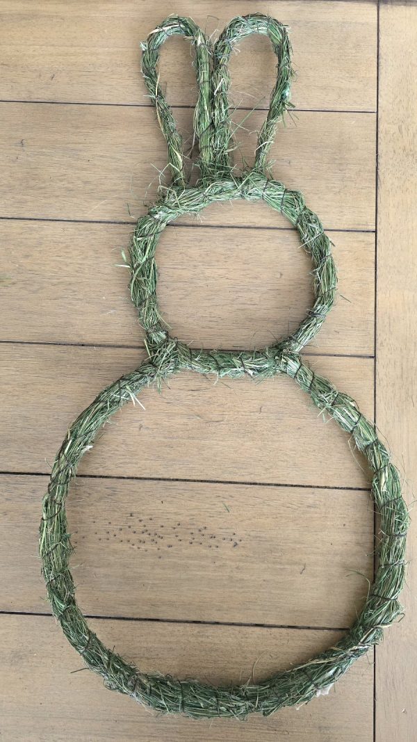 Hase Heuhase Osterhase naturhase dekohase handarbeit osterdeko deko natur dekoidee holzdeko naturdeko im Mrs Greenery Shop bestellen kaufen