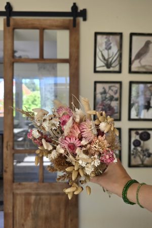 trockenblumenstrauss strauss trockenblumen blüten blumenstrauss im mrs greenery Shop bestellen kaufen naturdeko