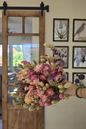 trockenblumenstrauss strauss trockenblumen blüten blumenstrauss im mrs greenery Shop bestellen kaufen naturdeko