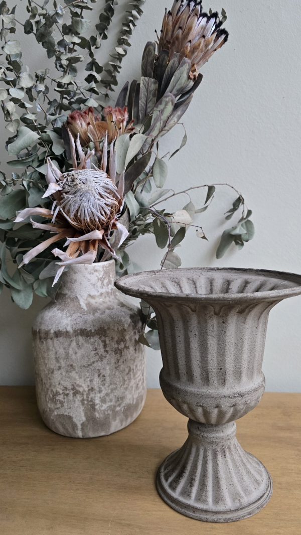 pokal amphore grau vase metallvase dekovase metall im mrs greenery shop bestellen kaufen