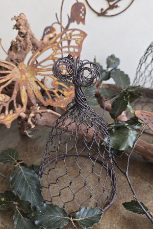 Rebenast Ast Zweig Rebe Holzast dekoast gloche glocke drahtglocke deko naturdeko im mrs greenery Shop bestellen kaufen