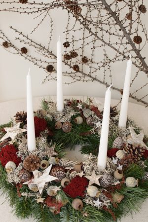 DIY Kreativ-Set Adventskranz Kranz Kränze selberbinden Advent Zapfen Sterne Flechten Wintergrün im Mrs Greenery Shop bestellen Greenery Kapsel Zapfen Zauber Deluxe