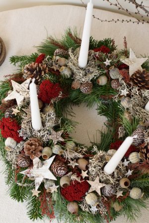 DIY Kreativ-Set Adventskranz Kranz Kränze selberbinden Advent Zapfen Sterne Flechten Wintergrün im Mrs Greenery Shop bestellen Greenery Kapsel Zapfen Zauber Deluxe