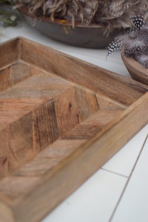 Tablett aus Holz. Holztablett quadratisch Dekotablett für dein Tischdeko. Dekotipp Dekoidee im Mrs Greenery Shop bestellen kaufen