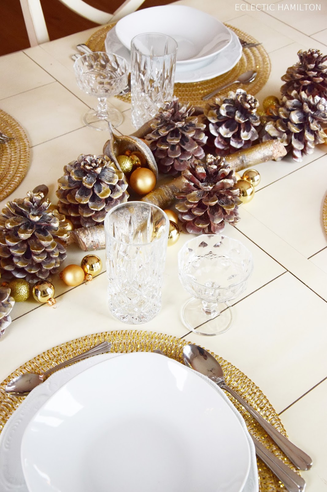 Golden Christmas - Tischdeko in Gold | DIY, Blumen & Naturdeko