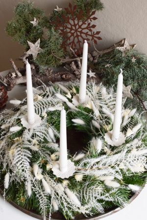DIY Kreativ-Set Adventskranz Kranz Kränze selberbinden Advent Wintertraum Trockenblumen weiß Wintergrün im Mrs Greenery Shop bestellen Greenery Adventskränze bio