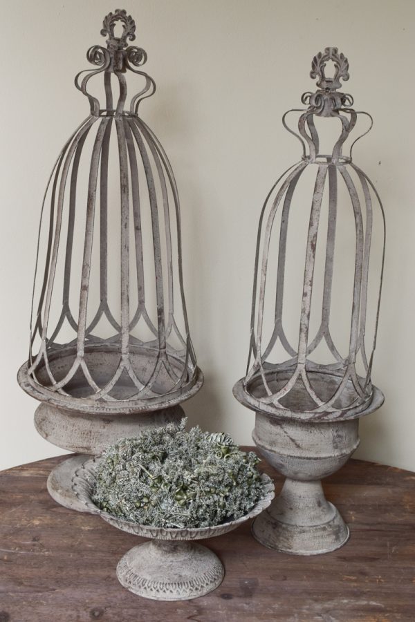 Pflanztopf Set Antik Love aus Metall. Metalldeko im Antiklook. Pflanztopf mit Haube. Vintage Look im Mrs Greenery Shop bestellen