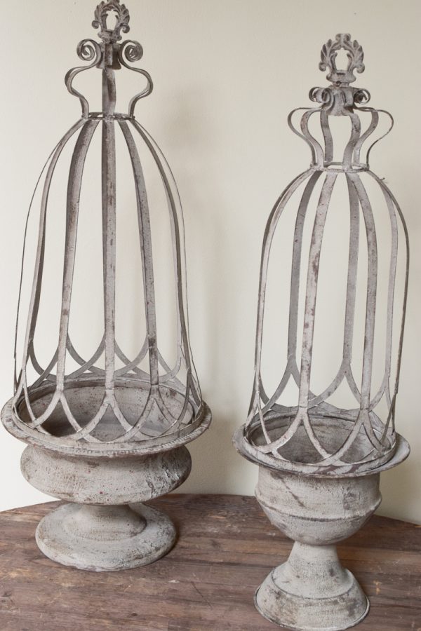 Pflanztopf Set Antik Love aus Metall. Metalldeko im Antiklook. Pflanztopf mit Haube. Vintage Look im Mrs Greenery Shop bestellen