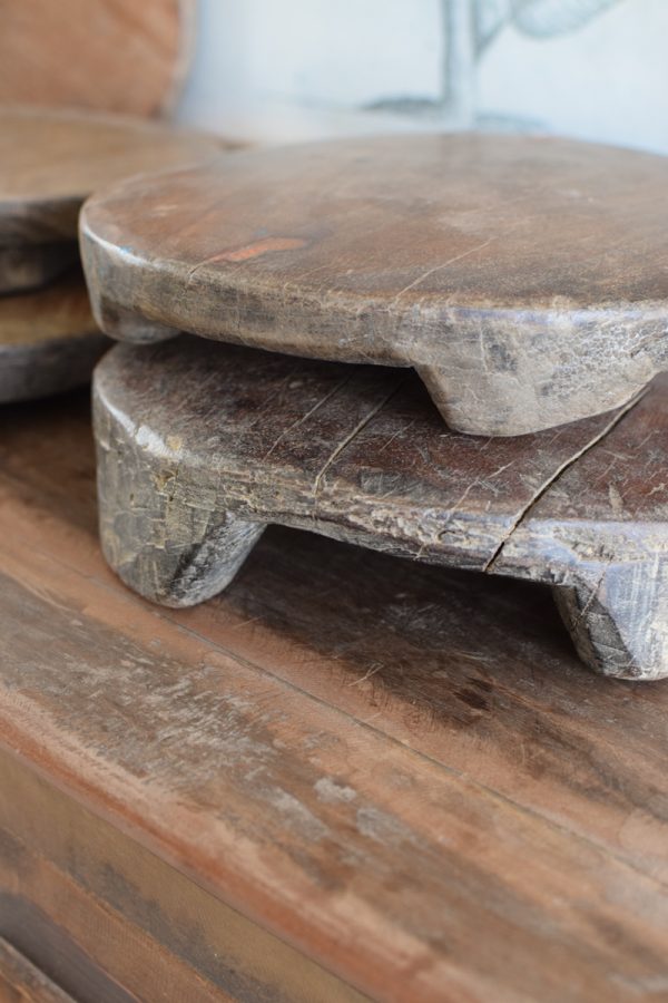 Antike Holz-Untersetzer Untersetzer antikholz altholz für Küche und Pflanzen Deko für die Landhausküche jetzt im Mrs Greenery Shop bestellen kaufen
