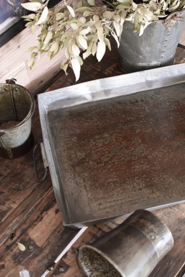 Antikes Tablett groß. Metalltablett Dekotablett Metalldeko Vintage im Mrs Greenery Shop bestellen